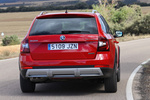 Skoda Scout 2.0 TDI 110 kW (150 CV) 4x4  Scout Turismo familiar Rojo Fuego Exterior Posterior-Lateral 5 puertas