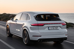 Porsche Cayenne Cayenne Turbo Cayenne Turbo Todo terreno Blanco Carrara Exterior Lateral-Posterior 5 puertas