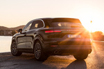 Porsche Cayenne Cayenne S Cayenne S Todo terreno Negro Jet Metalizado Exterior Posterior-Lateral 5 puertas
