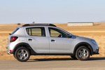 Dacia Sandero Stepway TCE 66 kW (90 CV) Stepway Turismo Gris Platino Exterior Lateral 5 puertas