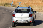 Dacia Sandero Stepway TCE 66 kW (90 CV) Stepway Turismo Gris Platino Exterior Cenital-Posterior-Lateral 5 puertas
