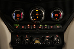 MINI MINI Countryman Cooper S E Countryman ALL4 Cooper S E Countryman ALL4 Todo terreno Moonwalk Grey Interior Mandos Sistemas Ventilaci&oacute;n 5 puertas