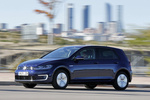 Volkswagen Golf e-Golf e-Golf Turismo Azul Atlantico Exterior Lateral-Frontal 5 puertas
