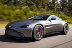 Aston Martin Vantage V8 Vantage V8 Vantage Coup&eacute; Tungsten Silver Exterior Frontal-Lateral 2 puertas