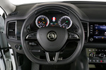 Skoda Kodiaq 2.0 TDI 150 CV DSG 4x4 Style Todo terreno Interior Volante 5 puertas