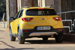 KIA Stonic 1.0 T-GDi Tech Eco-Dynamics 88 kW (120 CV) Tech Todo terreno Most Yellow Exterior Lateral-Posterior 5 puertas