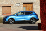 Nissan Qashqai 1.2 DIG-T 85 kW (115 CV) Tekna+ Todo terreno Azul Vivid Exterior Lateral 5 puertas