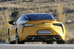 Lexus LC LC 500h Sport+ Coup&eacute; Amarillo N&aacute;poles Exterior Lateral-Posterior 2 puertas