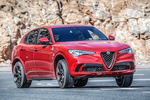 Alfa Romeo Stelvio Quadrifoglio Quadrifoglio Todo terreno Exterior Lateral-Frontal 5 puertas