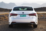 Lexus LS LS 500h LS 500h Turismo Sonic White Exterior Posterior 4 puertas