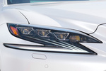 Lexus LS LS 500h LS 500h Turismo Sonic White Exterior Faro 4 puertas