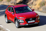 Hyundai Kona 1.0 T-GDI 88 kW (120 CV) 4x2 Klass Todo terreno Pulse Red Exterior Lateral-Frontal-Cenital 5 puertas