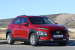 Hyundai Kona 1.0 T-GDI 88 kW (120 CV) 4x2 Klass Todo terreno Pulse Red Exterior Lateral-Frontal 5 puertas