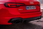 Audi A4 2.9 TFSi 450 CV RS 4 Avant Turismo familiar Misano Red Exterior Salida de escape 5 puertas