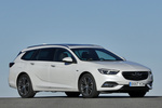 Opel Insignia 2.0 CDTi Start & Stop Turbo D 125 kW (170 CV) AT8  Sports Tourer Exclusive Turismo familiar Blanco Ol&iacute;mpico Exterior Frontal-Lateral 5 puertas