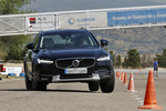 Volvo V90 Cross Country D5 AWD Aut. Cross Country Turismo familiar Onyx Black Metallic Exterior Frontal 5 puertas