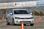 Volkswagen Polo 1.0 TSI 70 kW (95 CV) Advance Turismo Blanco Puro Exterior Lateral-Frontal 5 puertas