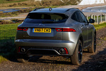 Jaguar E-PACE P300 AWD Auto HSE R-Dynamic con Black Pack Todo terreno Corris Grey Exterior Posterior-Lateral 5 puertas