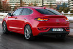 Hyundai i30 Gama i30 Fastback Gama i30 Fastback Turismo Engine Red Exterior Lateral-Posterior 5 puertas