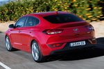 Hyundai i30 Gama i30 Fastback Gama i30 Fastback Turismo Engine Red Exterior Posterior-Lateral 5 puertas