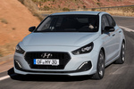 Hyundai i30 Gama i30 Fastback Gama i30 Fastback Turismo Clean Slate Exterior Frontal-Lateral 5 puertas