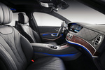 Mercedes-Benz Maybach Clase S Maybach S 560 (desde abril de 2018) Maybach S 560 (desde abril de 2018) Turismo Plata Aragonita Metalizado Interior Salpicadero 4 puertas