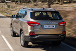 SsangYong Rexton D22 DTR 4x4 Aut. Limited 7 plazas Todo terreno Sabbia beige Exterior Lateral-Posterior 5 puertas