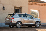 SsangYong Rexton D22 DTR 4x4 Aut. Limited 7 plazas Todo terreno Sabbia beige Exterior Posterior-Lateral 5 puertas