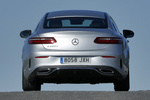Mercedes-Benz Clase E E 220 d Coup&eacute;  AMG Line Cabrio Coup&eacute; Plata Diamond Exterior Posterior