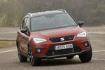 SEAT Arona 1.6 TDI 115 CV Start/Stop  FR Todo terreno Rojo Desire con techo Negro Exterior Frontal-Lateral 5 puertas