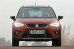 SEAT Arona 1.6 TDI 115 CV Start/Stop  FR Todo terreno Rojo Desire con techo Negro Exterior Frontal 5 puertas