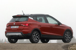 SEAT Arona 1.6 TDI 115 CV Start/Stop  FR Todo terreno Rojo Desire con techo Negro Exterior Lateral-Posterior 5 puertas