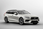 Volvo V60 T6 AWD Momentum Turismo familiar Birch Light Exterior Lateral-Frontal 5 puertas
