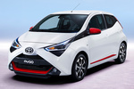 Toyota Aygo Turismo Blanco Exterior Frontal-Lateral 5 puertas