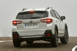 Subaru XV 2.0i CVT Executive Plus Todo terreno Crystal White Pearl Exterior Posterior-Lateral 5 puertas