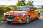 Opel Insignia 2.0 GSi 2.0 Turbo Start&Stop 191 kW (260 CV) 4x4 AT8 Grand Sport GSI Turismo Naranja Magma Exterior Frontal-Lateral 5 puertas