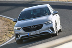 Opel Insignia 2.0 Diesel BiTurbo Sports Tourer GSi Turismo familiar Plata Blade Exterior Frontal-Lateral 5 puertas