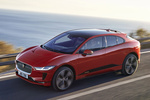 Jaguar I-PACE EV 400 AWD HSE Todo terreno Firenze Red Exterior Frontal-Lateral 5 puertas