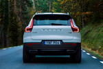 Volvo XC40 T5 AWD R-Design Todo terreno Crystal White Metallic  Exterior Posterior 5 puertas