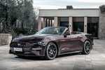 Ford Mustang Convertible 2.3 EcoBoost 213 kW (290 CV) Mustang Fastback Descapotable Royal Crimson Exterior Lateral-Frontal 2 puertas