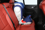 Volvo XC40 T5 AWD Momentum Todo terreno Interior Silla infantil 5 puertas