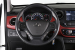 Hyundai i10 1.2 MPI 64 kW (87 CV) AT Link Turismo Interior Volante 5 puertas