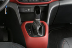 Hyundai i10 1.2 MPI 64 kW (87 CV) AT Link Turismo Interior Palanca de Cambios 5 puertas