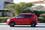 Suzuki Ignis 1.2 SHVS GLX Todo terreno Rojo Fervent S&oacute;lido Exterior Lateral 5 puertas