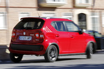 Suzuki Ignis 1.2 SHVS GLX Todo terreno Rojo Fervent S&oacute;lido Exterior Posterior-Lateral 5 puertas