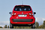 Suzuki Ignis 1.2 SHVS GLX Todo terreno Rojo Fervent S&oacute;lido Exterior Posterior 5 puertas