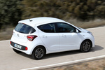 Hyundai i10 1.2 MPI 64 kW (87 CV) AT Link Turismo Polar White Exterior Posterior-Lateral-Cenital 5 puertas