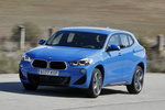 BMW X2 sDrive20i M Sport Todo terreno Misano Blau metalizado Exterior Frontal-Lateral 5 puertas