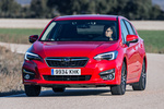 Subaru Impreza 1.6i Lineartronic Executive Turismo Pure Red Exterior Frontal-Lateral 5 puertas