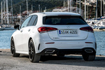 Mercedes-Benz Clase A  A 180 d AMG Line Paquete Night Turismo Blanco Polar Exterior Posterior-Lateral 5 puertas